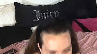 Kelly Kendricks Gets Slutty in Streamate Private Show