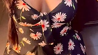 ele viu eu sentando e nao pode fazer nada corno manso rosa vermelha