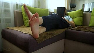 sexy teen amateur shows off her bare soles foot fetish