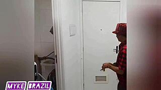 Encontro na praça no centro de são paulo com a nicole romanoff, convidei ela para ir na minha casa, ela aceitou e rolou um clima de sexo gostoso com sexo anal completo no sheer 😏