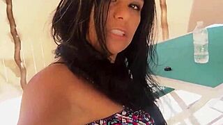 Tempting Meximilf Gabby Quinteros Toys With Her Clit