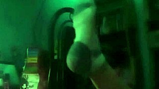 Pareja Amateur Disfrutando En La Oscuridad