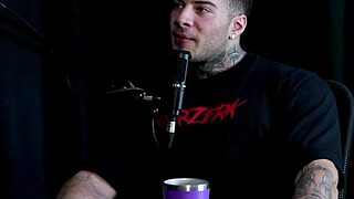 Ei, o comedor de casadas não é monogâmico, né? Lgbt é o melhor pra caras sem fetiche de cagar pegando novinha - rafinha do cref no see through red