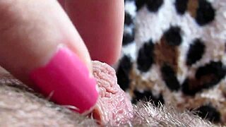 her huge clit swells throbs explodes in homemade closeup orgasm frenzy