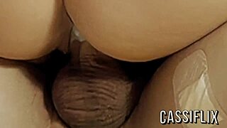 Noite queh eu escolhi dois safado no insta pra me foder e gozar na boca completa cassiflix!!