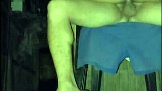 mi madrastra latina gime mientras la follo en casa embrujada