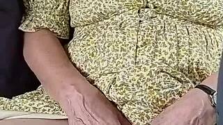 my dirty girl wanks off in car 🚗😈