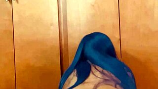 Shaking my big tattooed ass like a fuck doll today